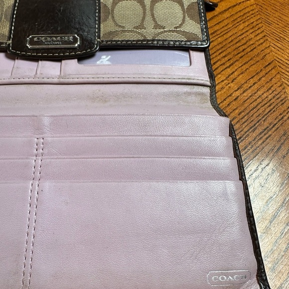 HAMPTON BY COACH BROWN SIGNATURE MONOGRAM TRIPLE WALLET AND LEATHER-TRIMMED - Picture 3 of 7